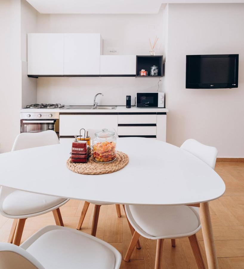 Kalos Apartments Катанія Екстер'єр фото